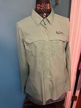 Columbia Mint Green Women’s Long-Sleeve Button Shirt